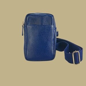 Levenger Carrie Leather Crossbody Phone Sling